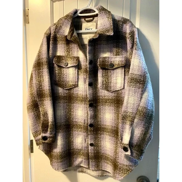 NWOT Only Shacket - Picture 2 of 4